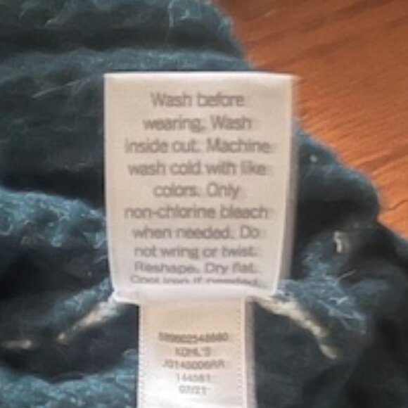 SO Colorblock Waffle Knit Sweater - Picture 16 of 16